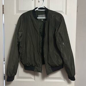 Children’s XL (women’s XS-S) army green Bomber jacket